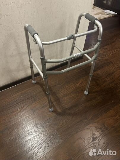 Ходунки для взрослых шагающие