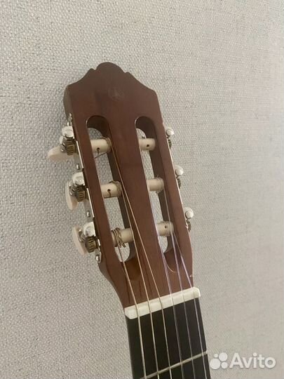 Гитара Yamaha c40