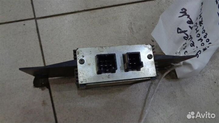 Усилитель акустической системы Land Rover Discove