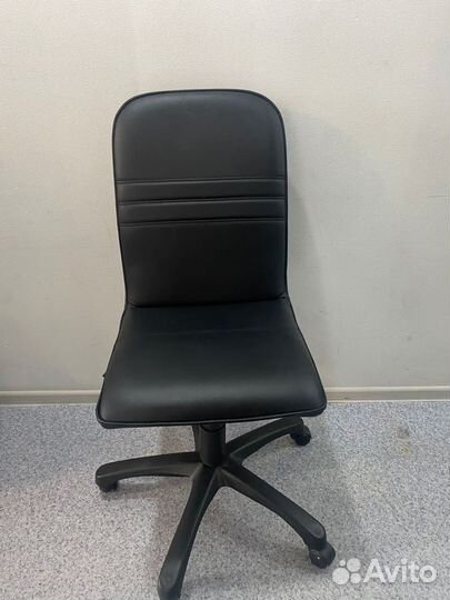 Компьютерный стул