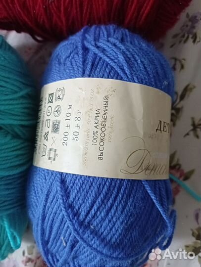 Нитки акриловые