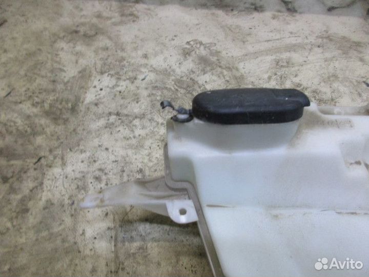 Бачок омывателя лобового стекла Nissan Almera (G15