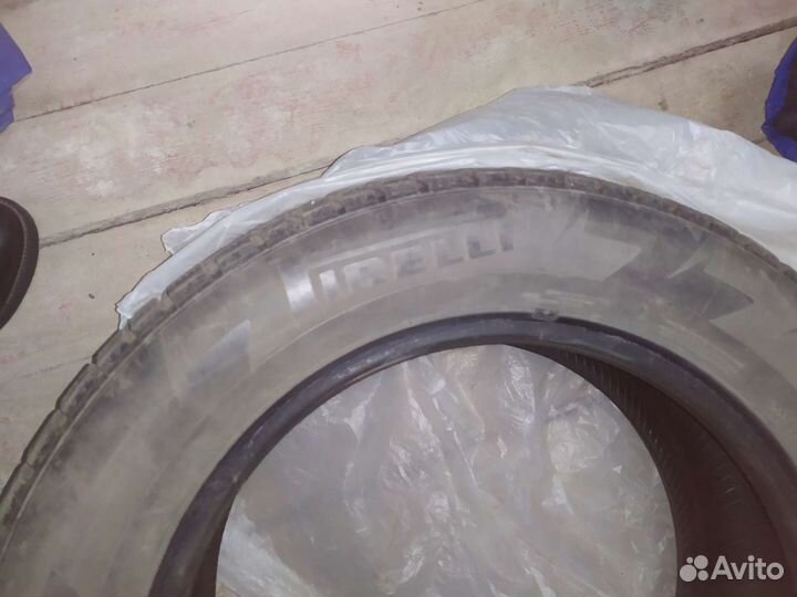 Pirelli Ice Zero 235/60 R18