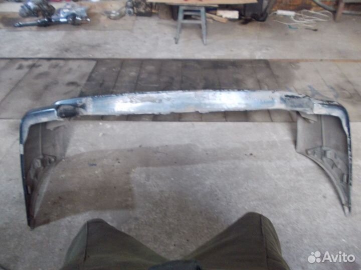 Задний бампер на мерседес vito 638. 2,3 т.д