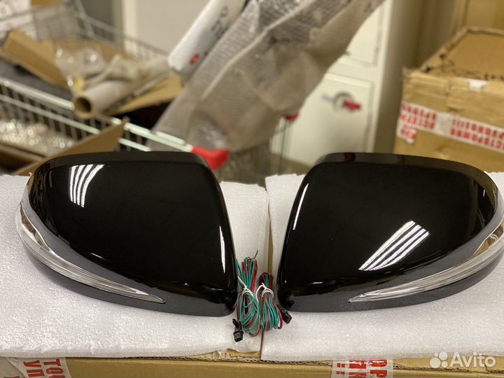 Крышки зеркал поворотники на Mercedes Vito W447