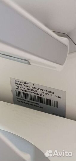 Монитор Samsung SyncMaster 970P 19