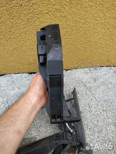 Бмв электронная педаль газа