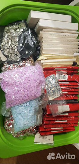 Бисер, жемчуг, стразы