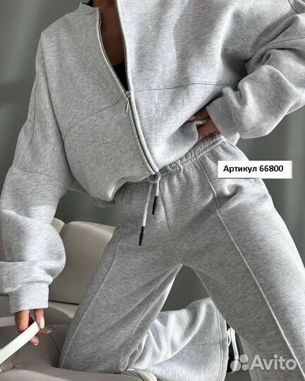 Костюм женский