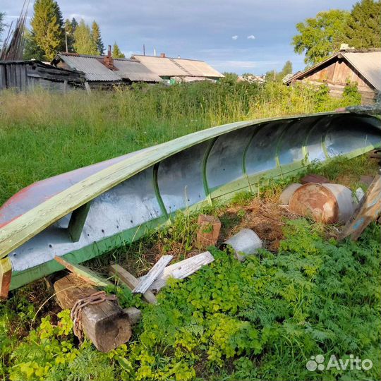 Продам лодку шатуху