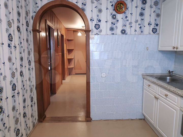 2-к. квартира, 56 м², 8/14 эт.