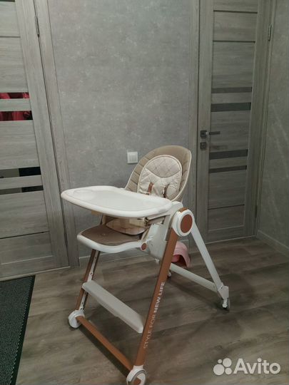 Стульчик для кормления happy baby