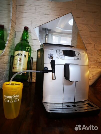 Кофемашина Saeco intelia