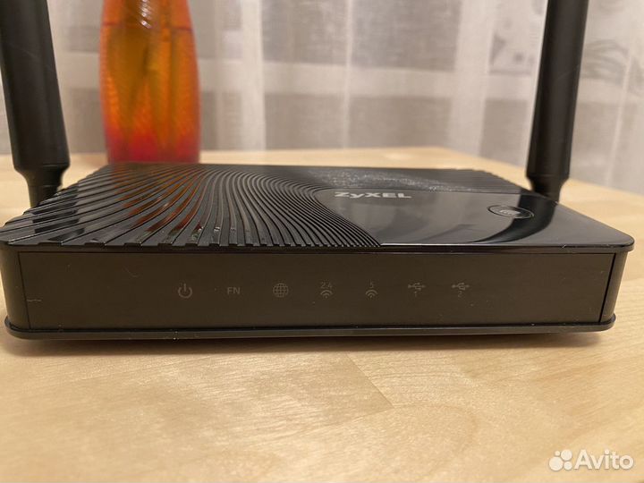 Роутер ZyXel Keenetic Giga III