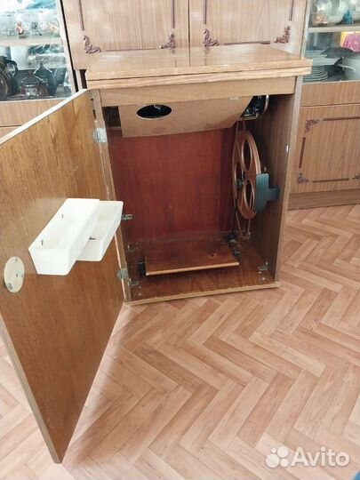 Швейная машинка подольск 2м