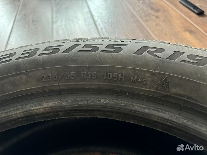 Pirelli Ice Zero FR 235/55 R19 105H