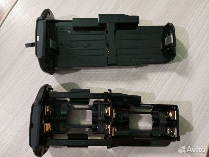 Батарейный блок Canon BG-E5