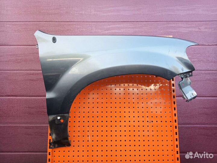 Крыло Форд Маверик