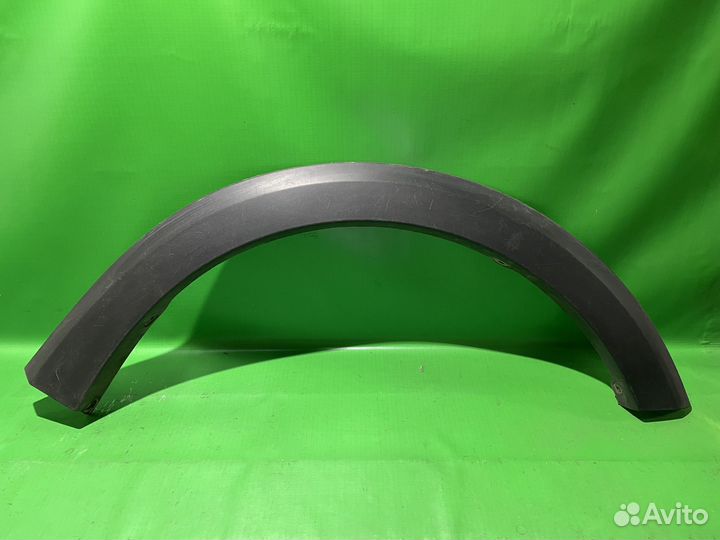 Накладка переднего правого крыла Sandero 2014+