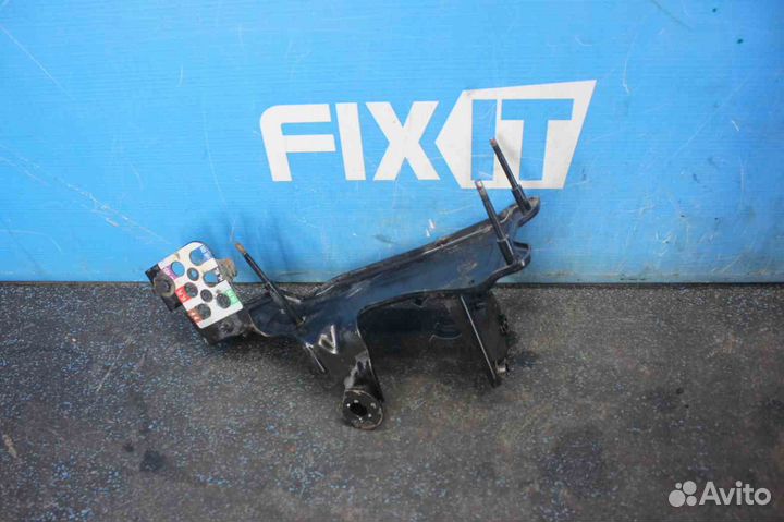 Кронштейн компрессора пневмоподвески Audi A6 (Ауди