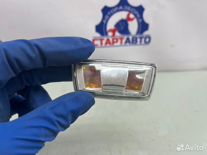 Повторитель поворота в крыло левый Opel Astra H