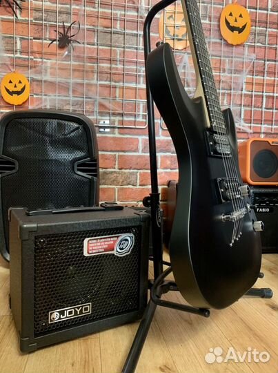 Электрогитара + комбик + чехол (комплект)