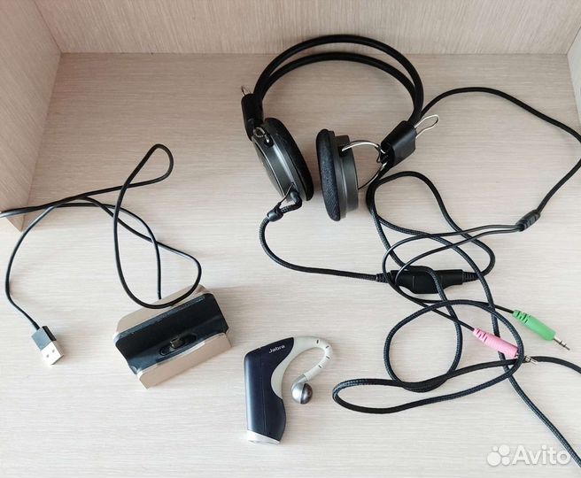 Гарнитура.Док-станция.Наушники