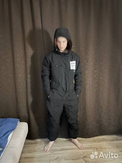 Комбинезон зимний горнолыжный