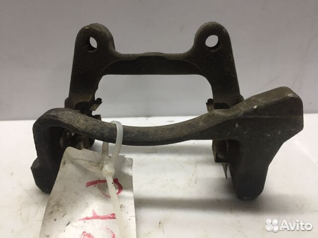 Скоба заднего суппорта Tiguan оригинал бу