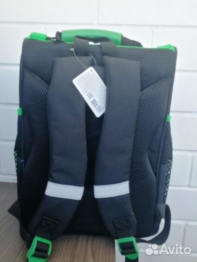 Портфель школьный для мальчика новый
