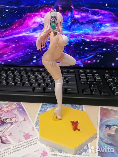 Фигурки девушек аниме