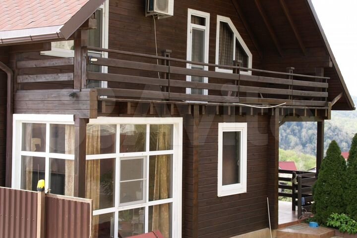 Коттедж 309 м² на участке 7,5 сот.