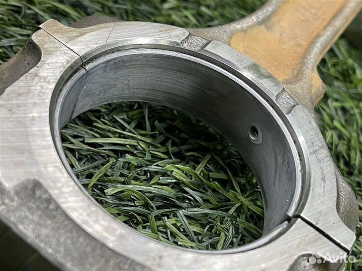 Поршень Nissan Skyline V36 VQ25HR 2013