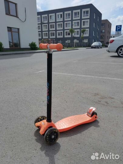 Самокат детский трехколесный
