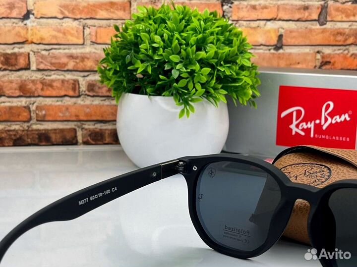 Солнцезащитные очки ray ban