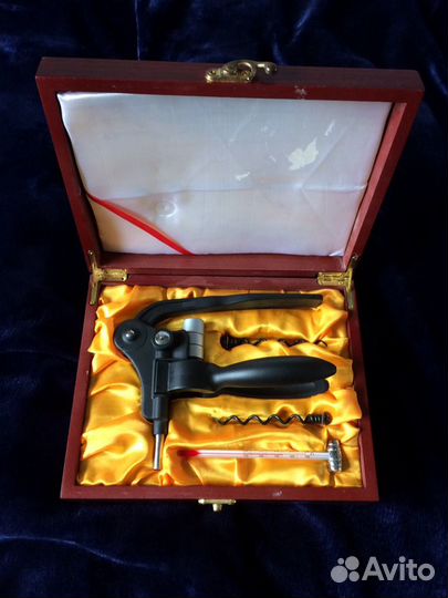 Набор для открывания винных бутылок подарочный