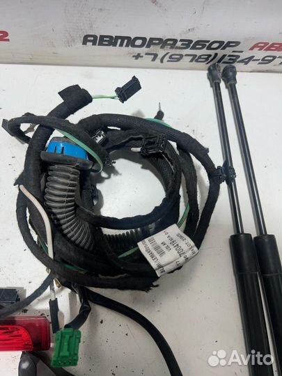 Peugeot 308 Пежо 308 поводок дворника задний