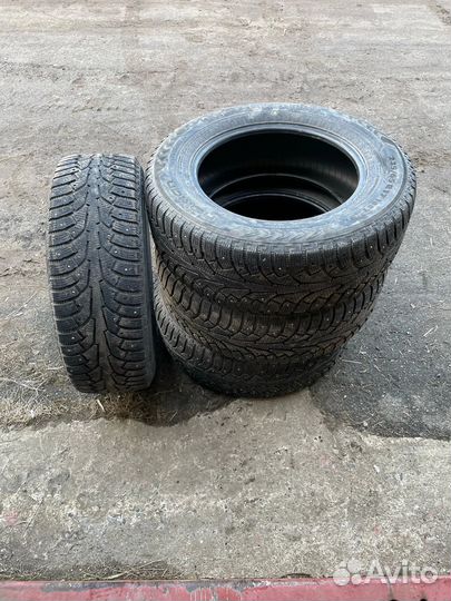 Nokian Tyres Hakkapeliitta 5 235/65 R17