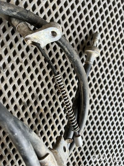 Трос ручника правый / левый Nissan Tiida б/у