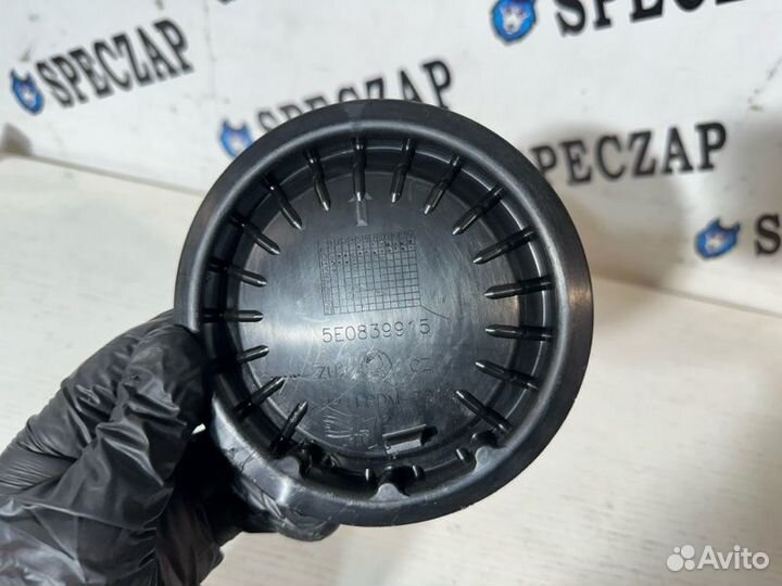 Колпачек двери задний правый Skoda Octavia A7