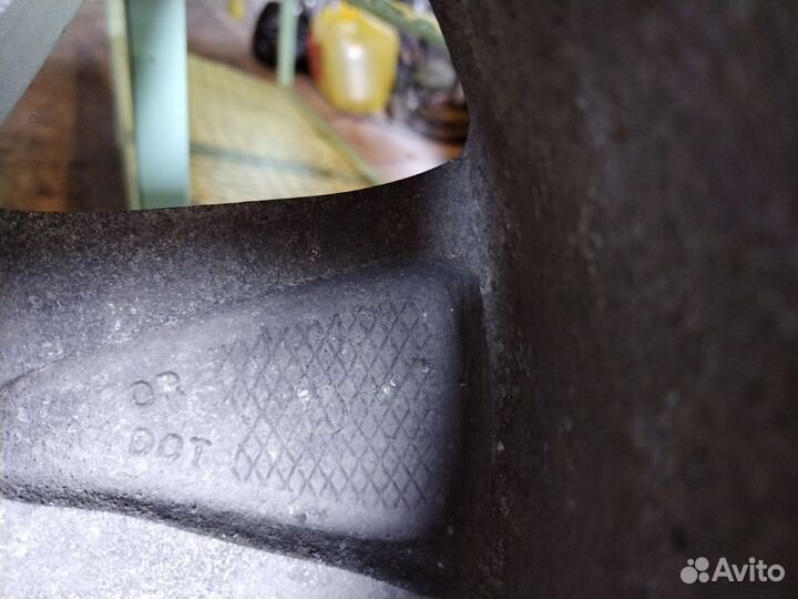 Литые диски на mitsubishi pajero 4