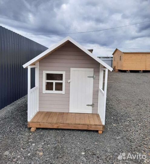 Детский игровой домик из дерева