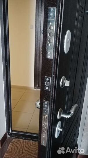 Дверь входная металлическая