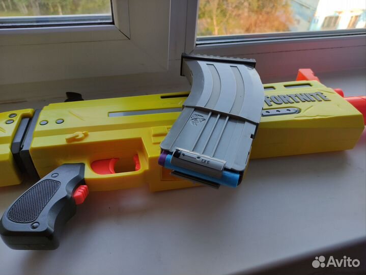 Большой Nerf Fortnite