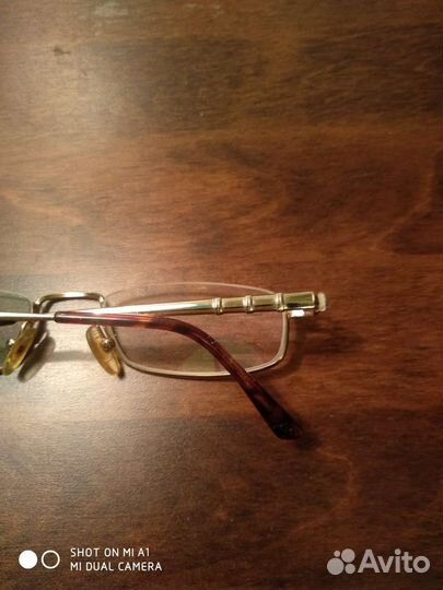 Оправа для очков/Валентин Юдашкин