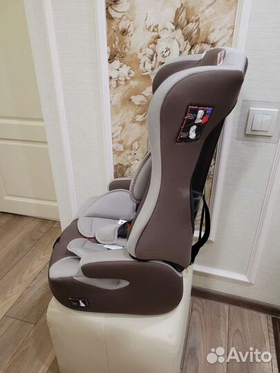 Новое детское автокресло бустер 9-36 кг