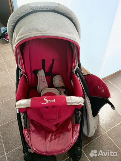 Прогулочная коляска