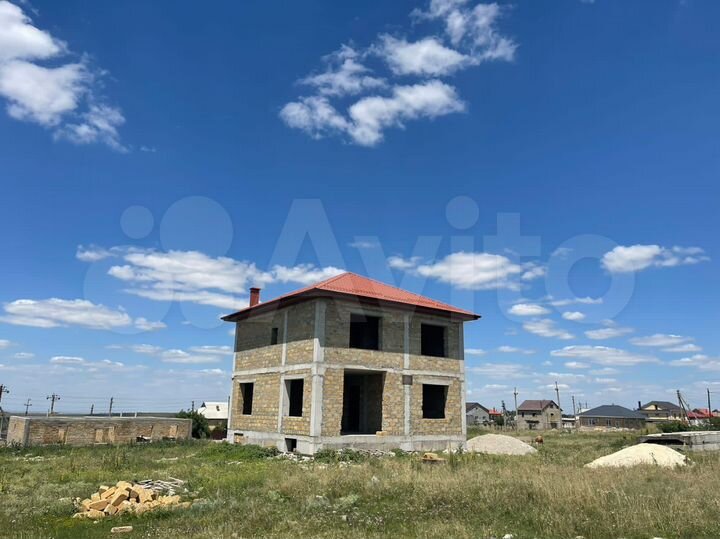 Дом 300 м² на участке 8 сот.