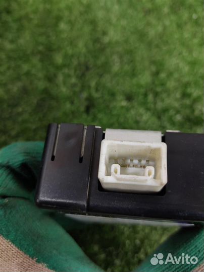 Блок управления дверьми Lexus RX300 (MCU15) 2001