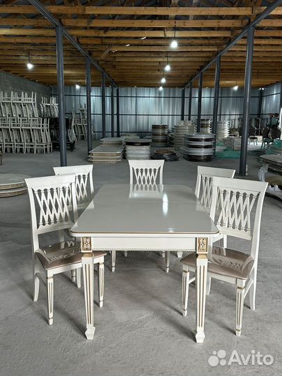 Столы и стулья 